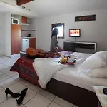 Apartment Res La Barbacane, Carcassonne, For 2 People Carcassonne