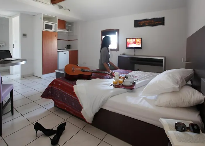 Apartament Res La Barbacane, Carcassonne, For 2 People Carcassonne