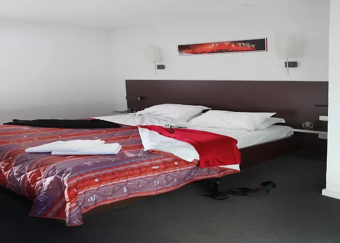 Res La Barbacane, Carcassonne, For 2 People *