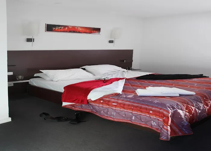 Res La Barbacane, Carcassonne, For 2 People Carcassonne