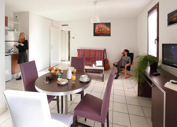 Res La Barbacane, Carcassonne, For 2 People